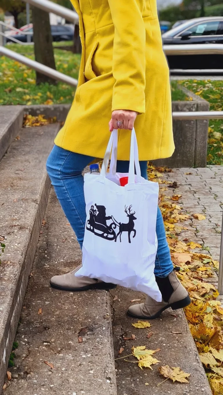 Stofftasche mit Weihnachtsmotiv